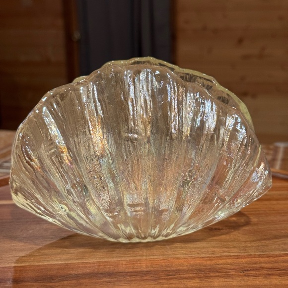 Vintage Bath & Body Works Iridescent Clam Shell Votive Candle / Napkin Holder - Picture 2 of 12